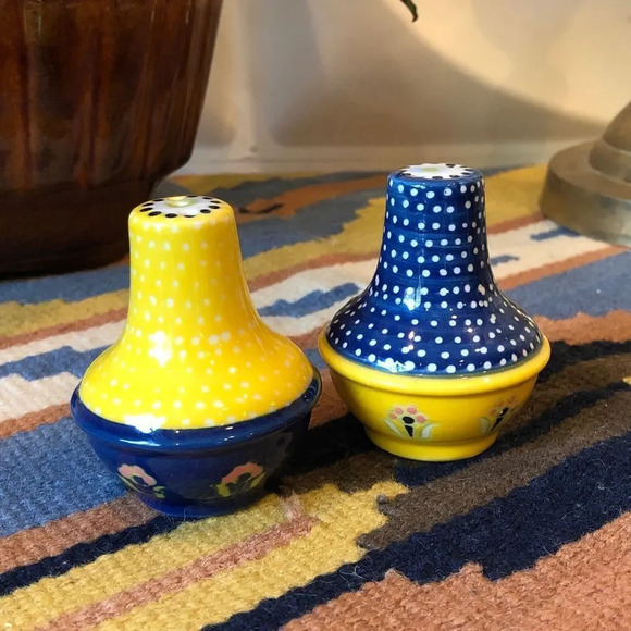 Hand Painted Small Polka Dot and Floral Motif Salt & Pepper Shakers - Picture 1 of 10
